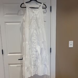 Chic White Maxi Dress